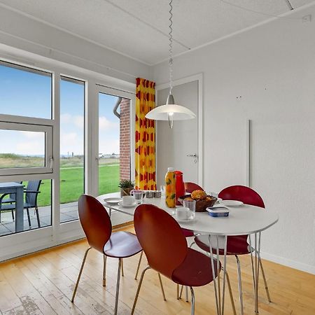 2 Bedroom Stunning Home In Højer Esterno foto