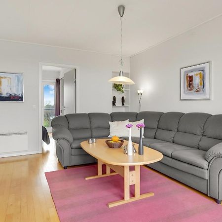 2 Bedroom Stunning Home In Højer Esterno foto