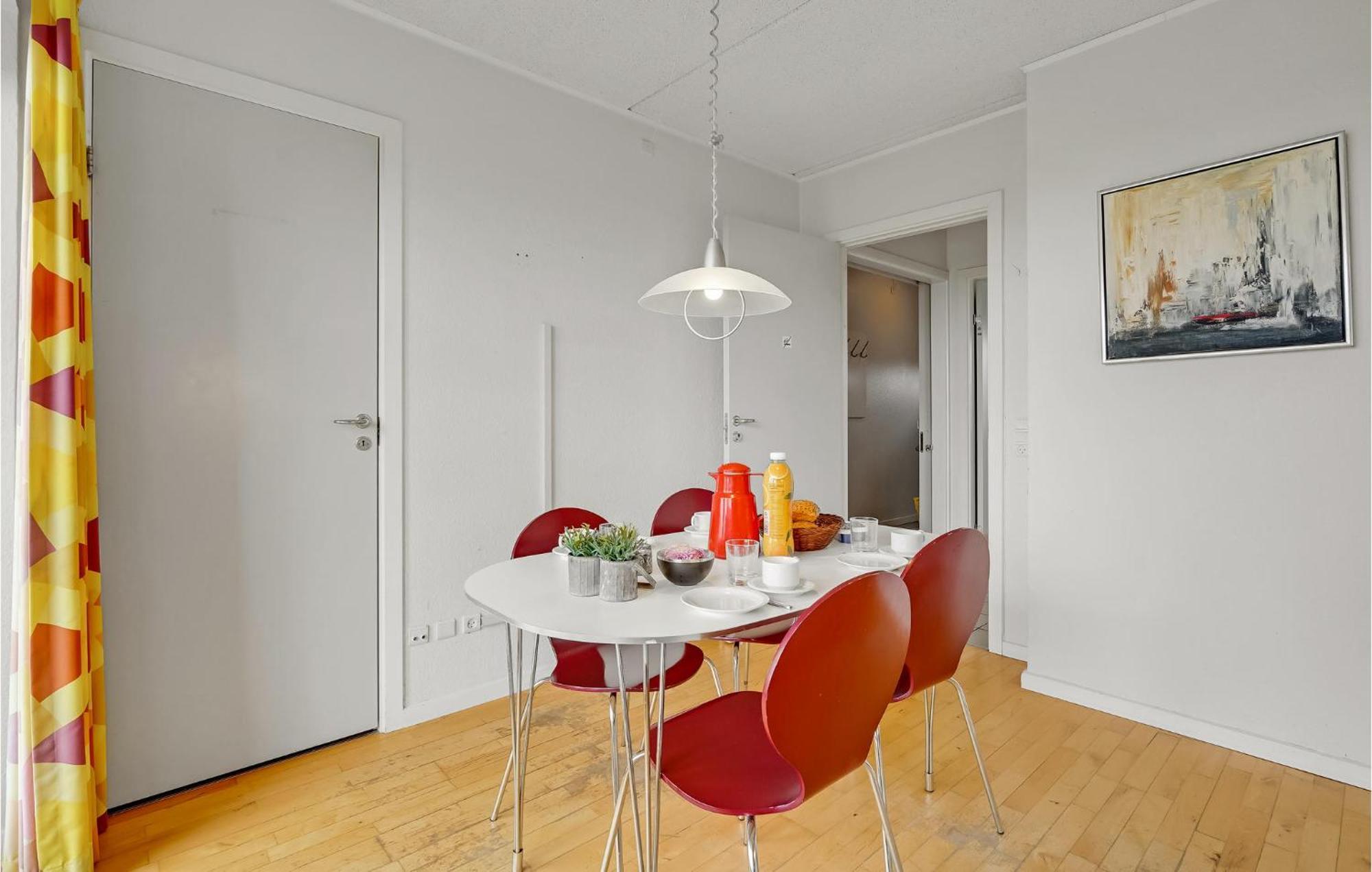 2 Bedroom Stunning Home In Højer Esterno foto