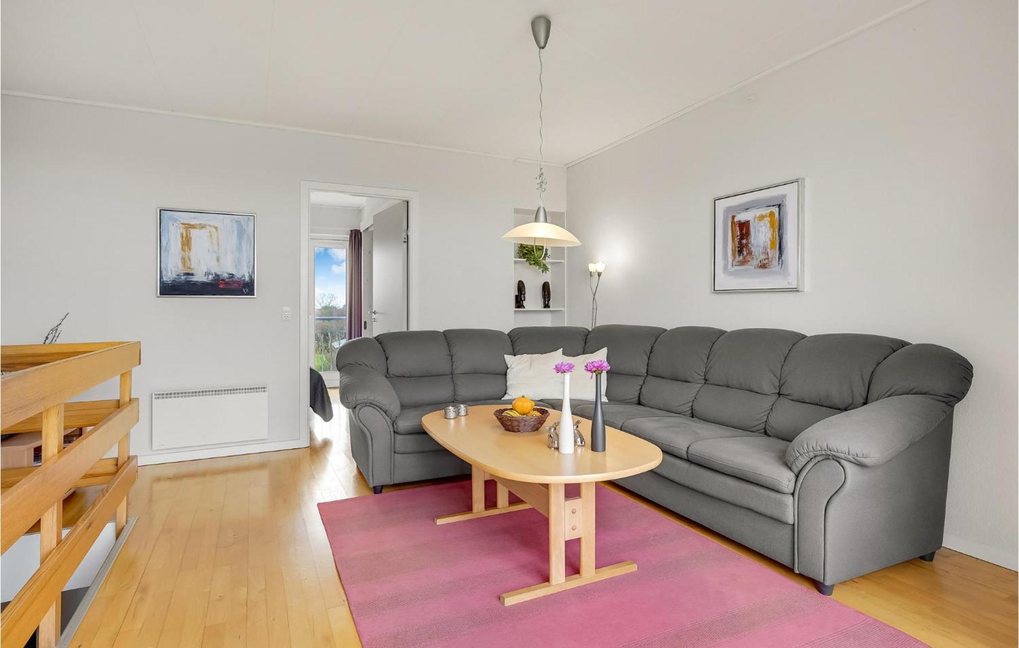 2 Bedroom Stunning Home In Højer Esterno foto