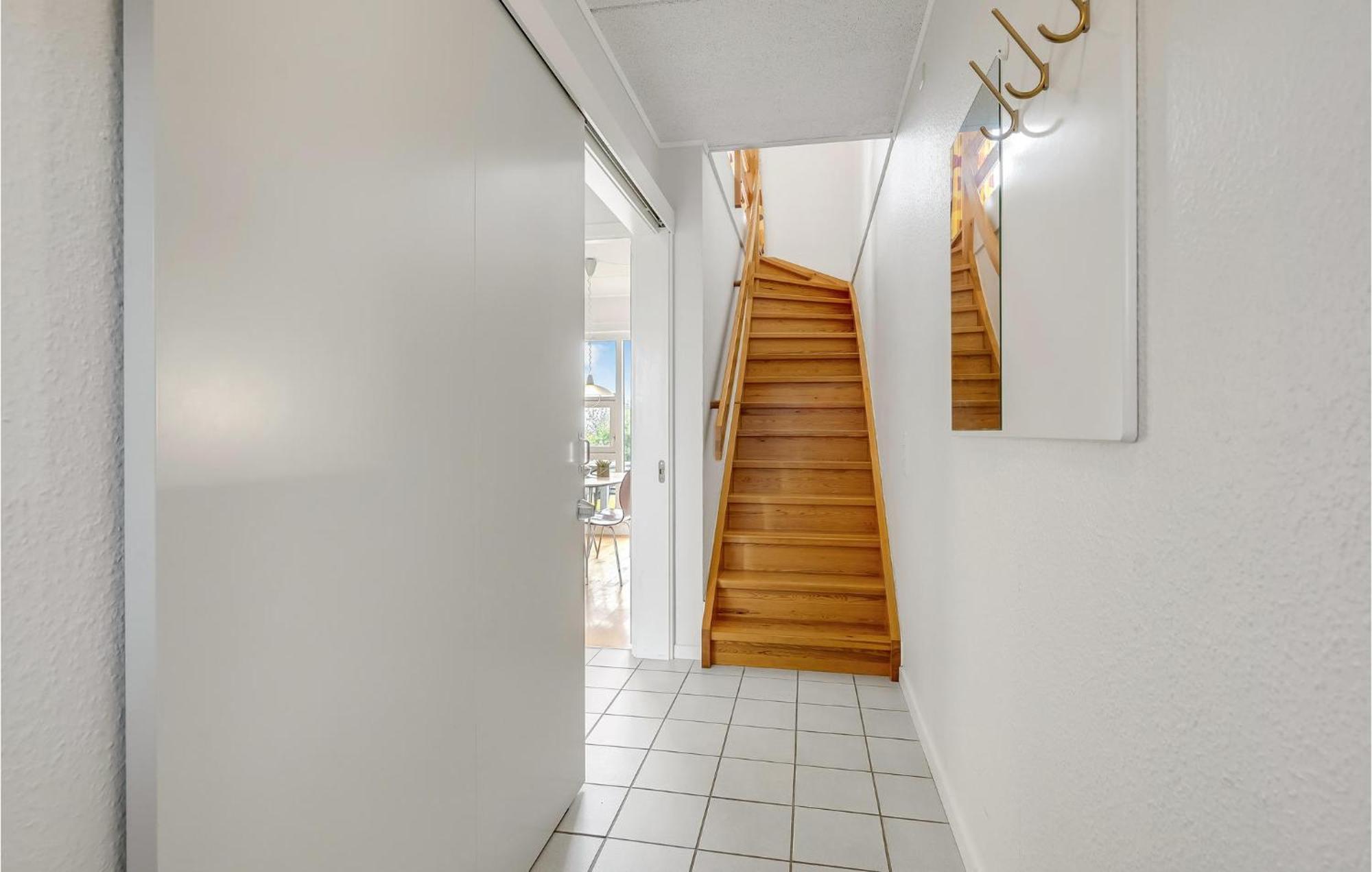 2 Bedroom Stunning Home In Højer Esterno foto